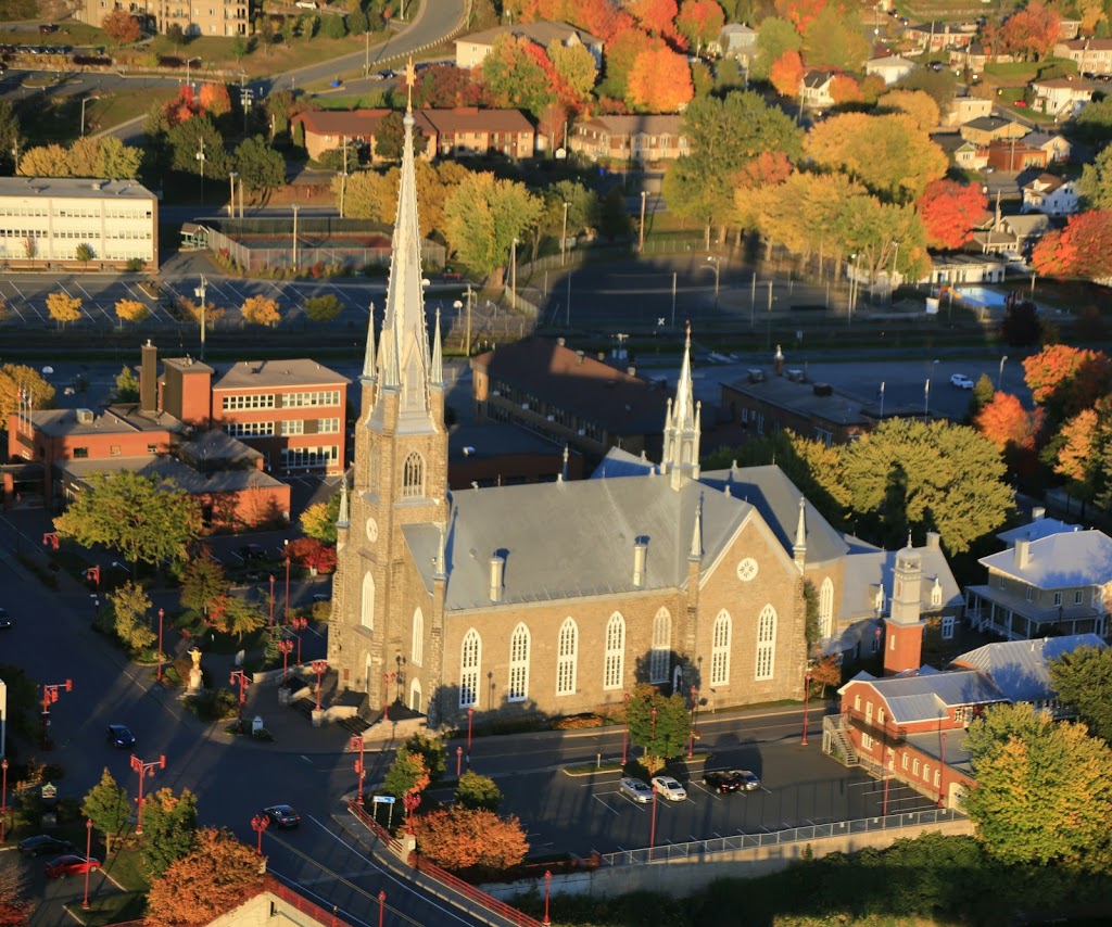 Presbytere De Ste Marie | 62 Rue Notre Dame S, Sainte-Marie, QC G6E 4A2, Canada | Phone: (418) 387-5467