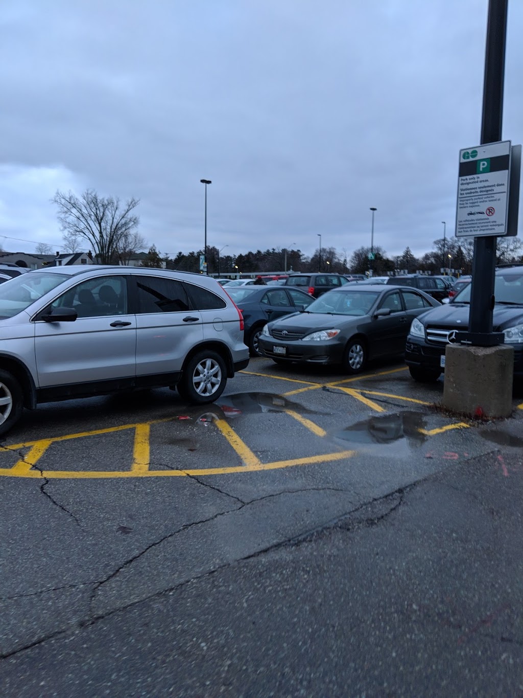 30 Queen St E Parking | 30 Queen St E, Mississauga, ON L5L 1C6, Canada