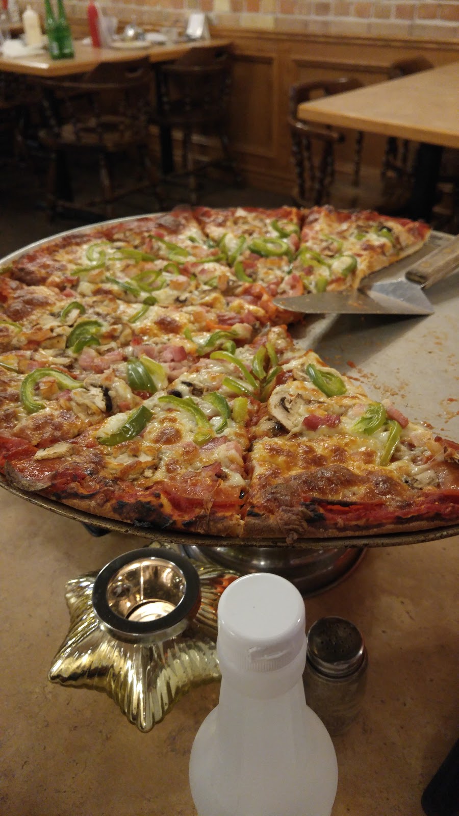 Village Restaurant & Pizzeria | 12 Main St W, Norwich, ON N0J 1P1, Canada | Phone: (519) 863-2813