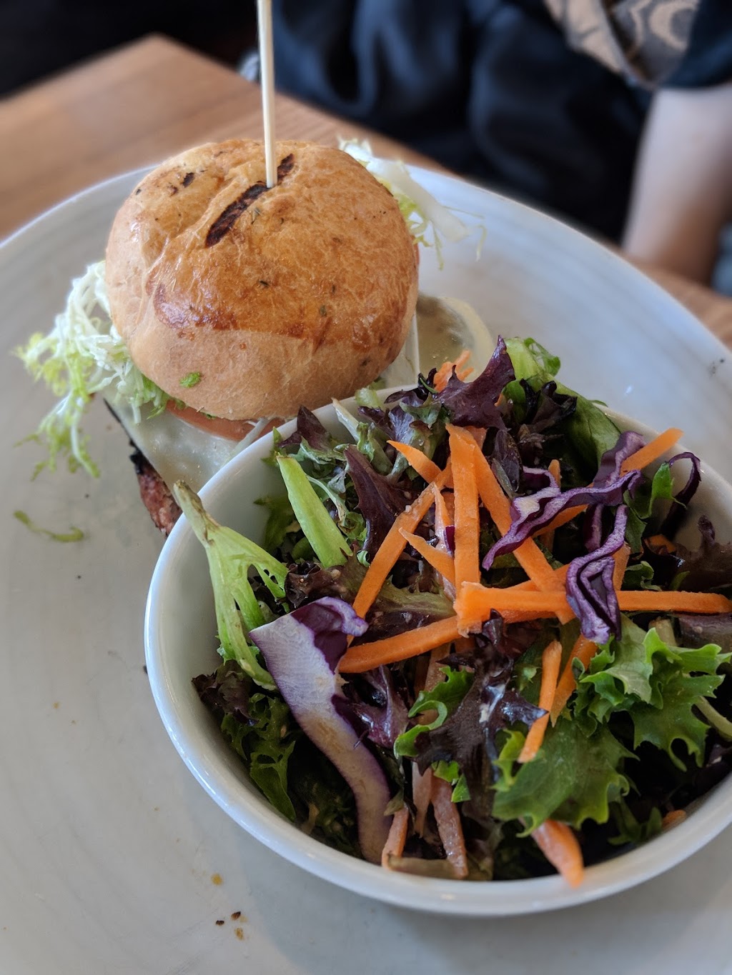 Septembre Bistro Bar | 919 Rue Laurier, Beloeil, QC J3G 4K8, Canada | Phone: (450) 467-3622