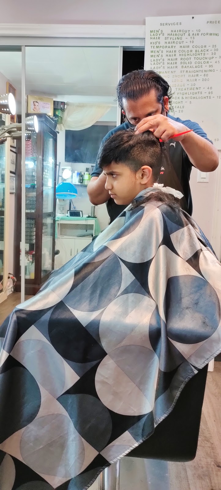 Dreams Hair Salon and Beauty World | 11507 134 Ave NW, Edmonton, AB T5E 1K8, Canada | Phone: (780) 340-6309