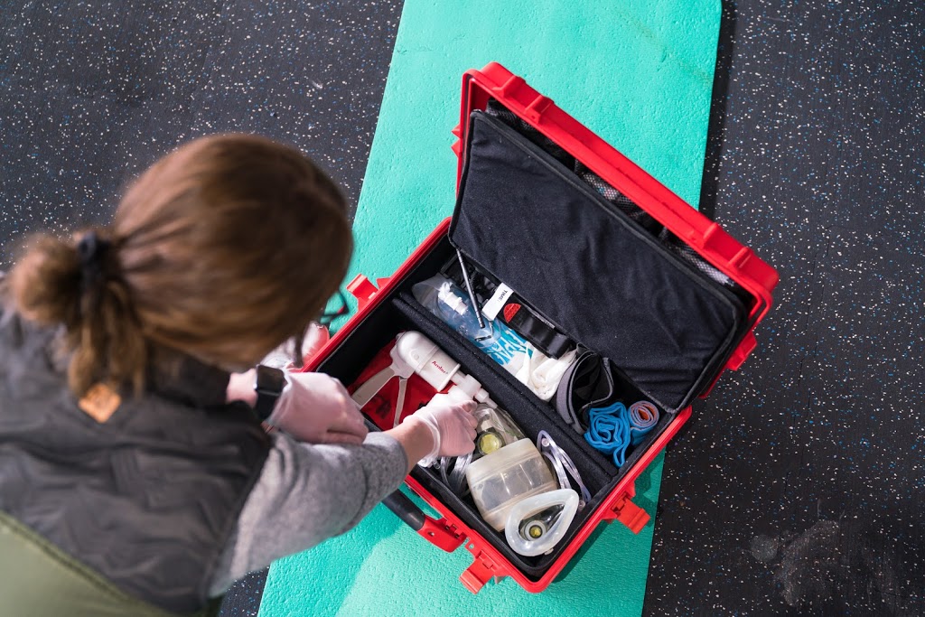 Whistler First Aid | 203-1420 Alpha Lake Rd, Whistler, BC V0N 1B1, Canada | Phone: (604) 935-6753