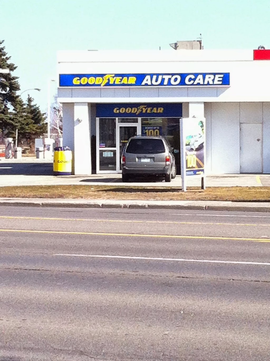 Trafalgar Tire Sales Major Tire Brands & Services | 350 Iroquois Shore Rd, Oakville, ON L6H 1M4, Canada | Phone: (905) 901-1897