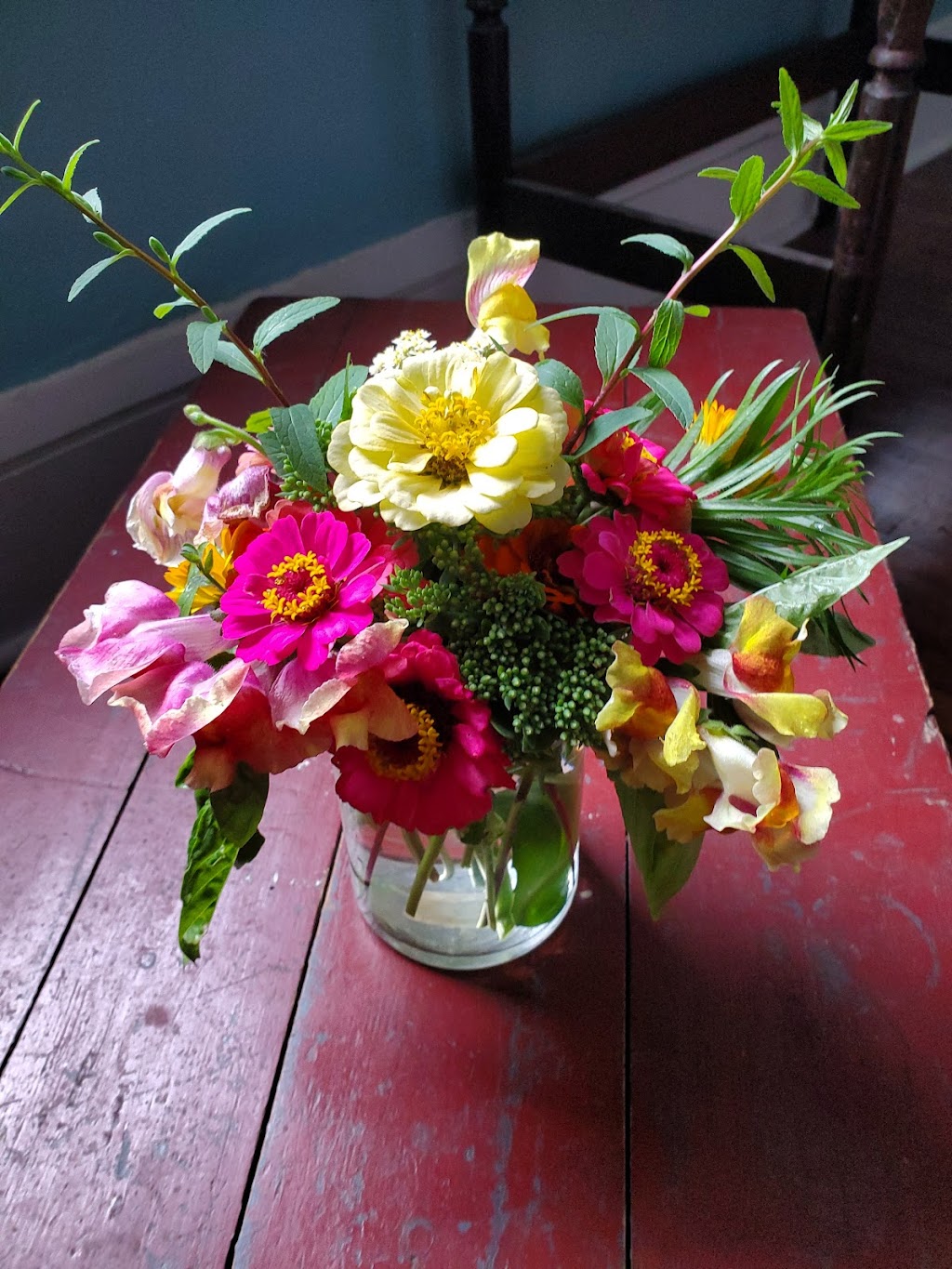 Flowers on King | 102 King St, Woodville, ON K0M 2T0, Canada | Phone: (905) 626-7928