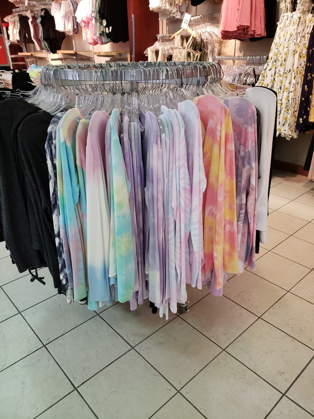 Bluenotes | 111 Bonnie Doon Shopping Center NW Unit #111 / 112, Edmonton, AB T6C 4E3, Canada | Phone: (780) 440-9349