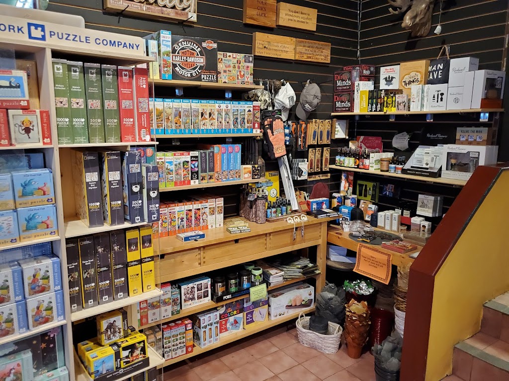 McKnights | 41 Lansdowne St W, Peterborough, ON K9J 1X8, Canada | Phone: (705) 749-1530