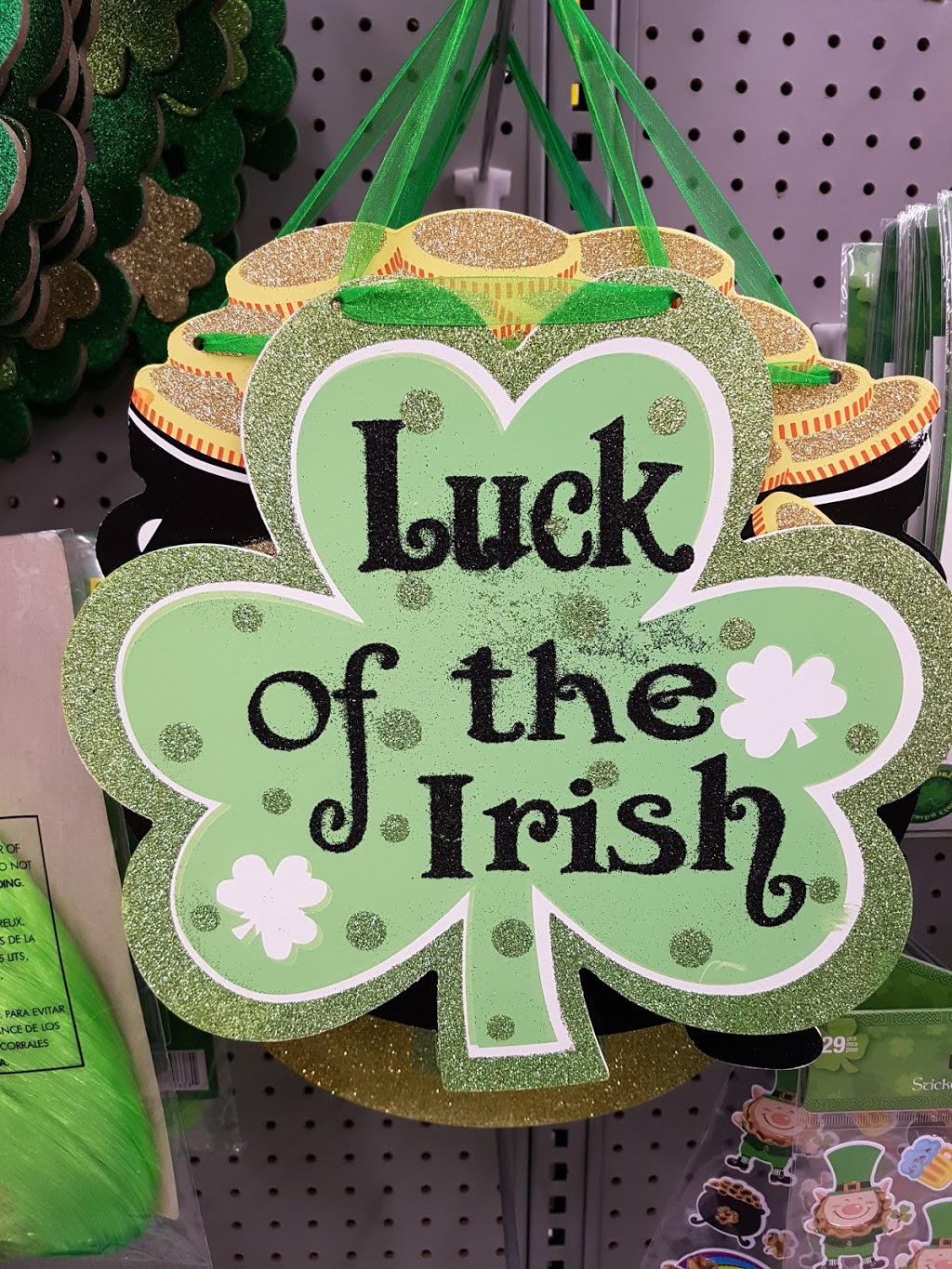 Dollarama | 2220 68th Street N.E, Monterrey Square NE, Calgary, AB T1Y 6T2, Canada | Phone: (403) 798-8252