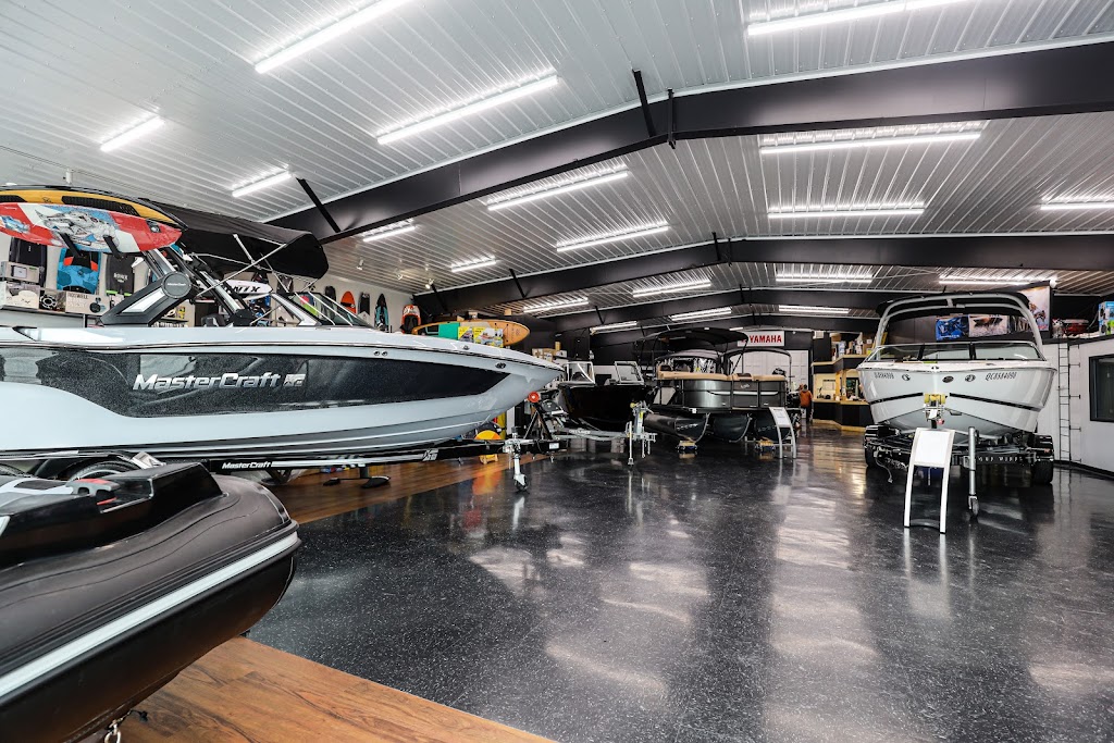 Pomerleau Les Bateaux Inc | 84 Bd Cartier, Rivière-du-Loup, QC G5R 2M9, Canada | Phone: (418) 862-2022
