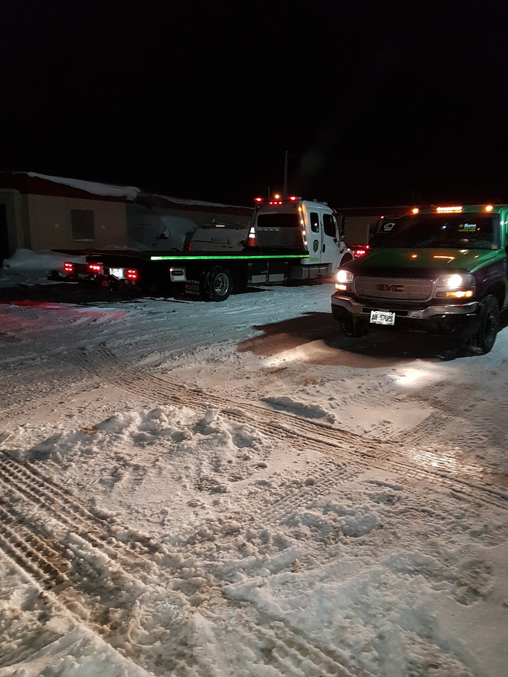 Hardies Towing Shop | 6 Queen St, Orillia, ON L3V 6H6, Canada | Phone: (705) 329-2869
