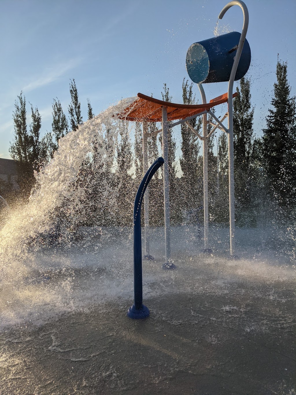 Hanna Swimming Pool and Waterslide | 501 3 St W, Hanna, AB T0J 1P0, Canada | Phone: (403) 854-3983