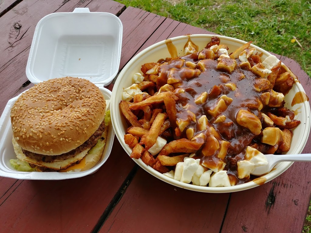 Woods snack bar | 1151 Rue Main, Ayers Cliff, QC J0B 1C0, Canada | Phone: (819) 838-1622