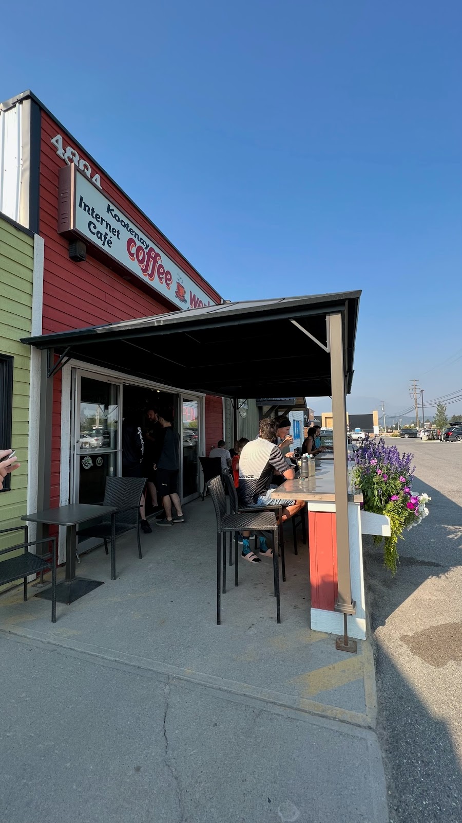 Kootenay Coffee Works | 4884 Athalmer Rd, Invermere, BC V0A 1K3, Canada | Phone: (250) 341-3662