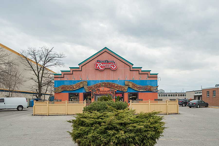 Roccos Plum Tomato | 1068 Islington Ave, Etobicoke, ON M8Z 4R6, Canada | Phone: (416) 234-5555