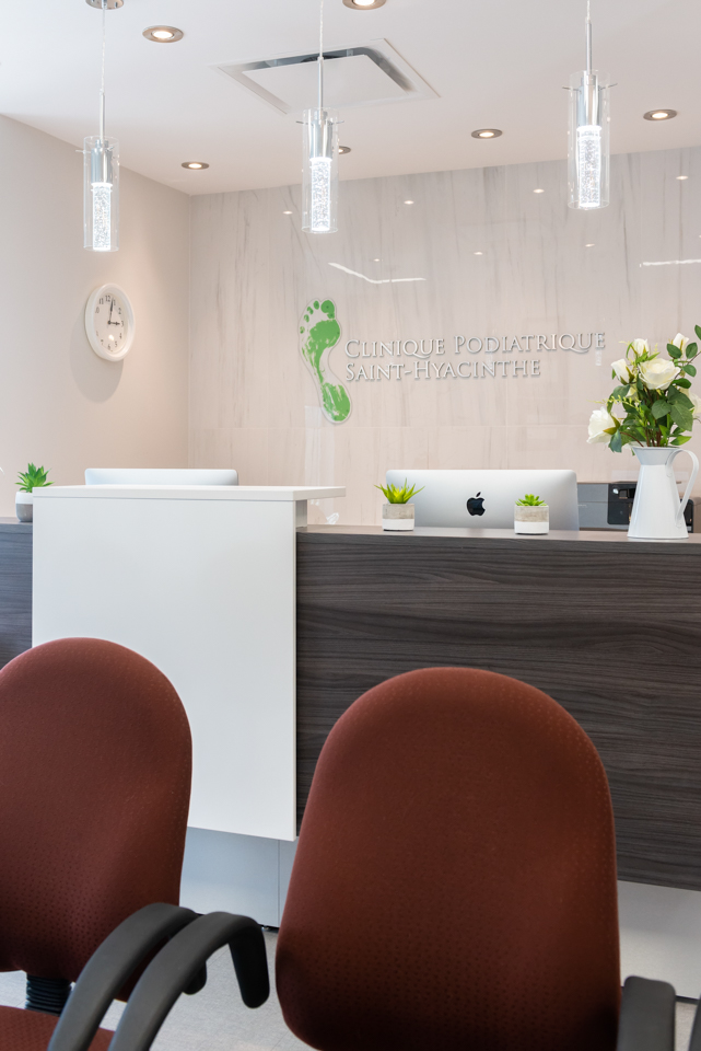 PiedRéseau Saint-Hyacinthe - Podiatres et orthèses | 2080 Rue Saint-Pierre O, Saint-Hyacinthe, QC J2T 4R7, Canada | Phone: (450) 773-7433
