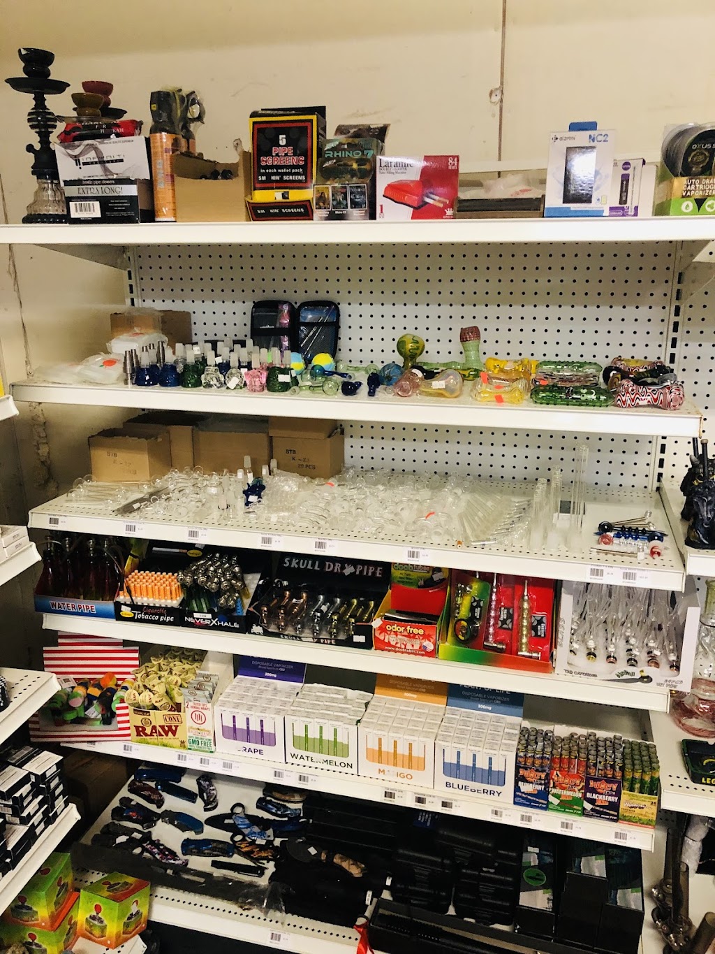 chill vape store inside gas station | 5393 248 St, Aldergrove, BC V4W 1C6, Canada | Phone: (604) 857-1909