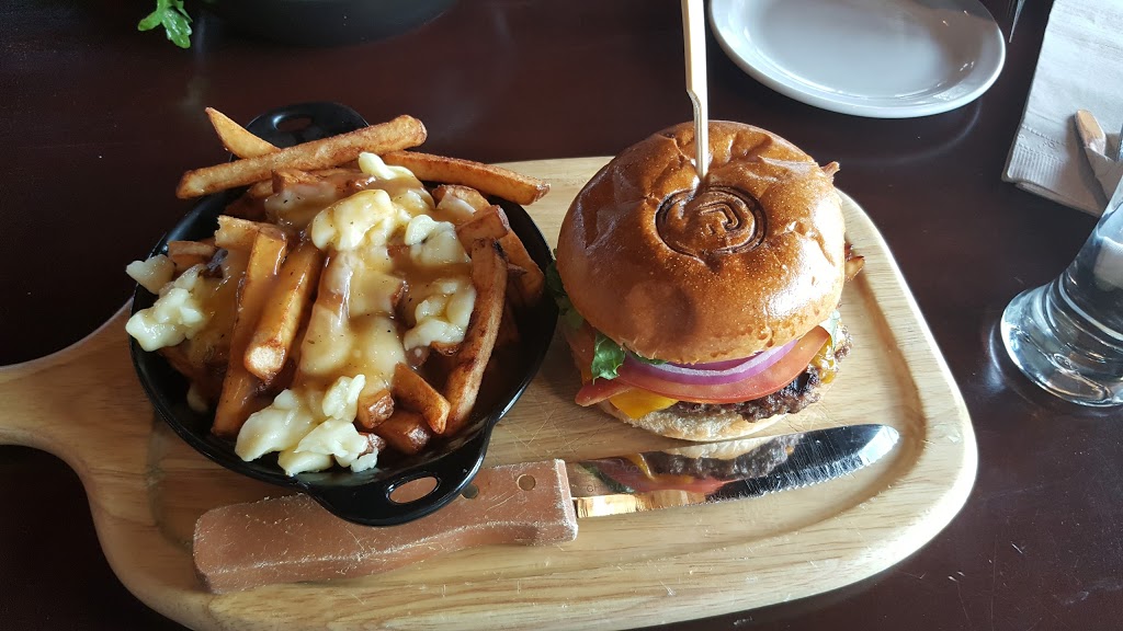 La Cage - Brasserie sportive | 837 Rue Clemenceau, Québec, QC G1C 2K6, Canada | Phone: (418) 663-9000