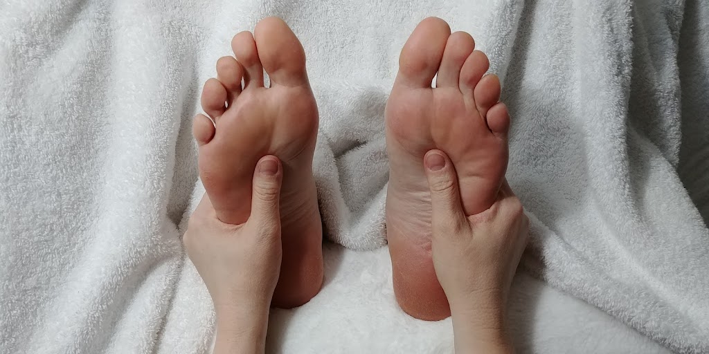 Azure Sky Reflexology | 63 Bow Ridge Rd, Cochrane, AB T4C 1V3, Canada | Phone: (780) 832-2113