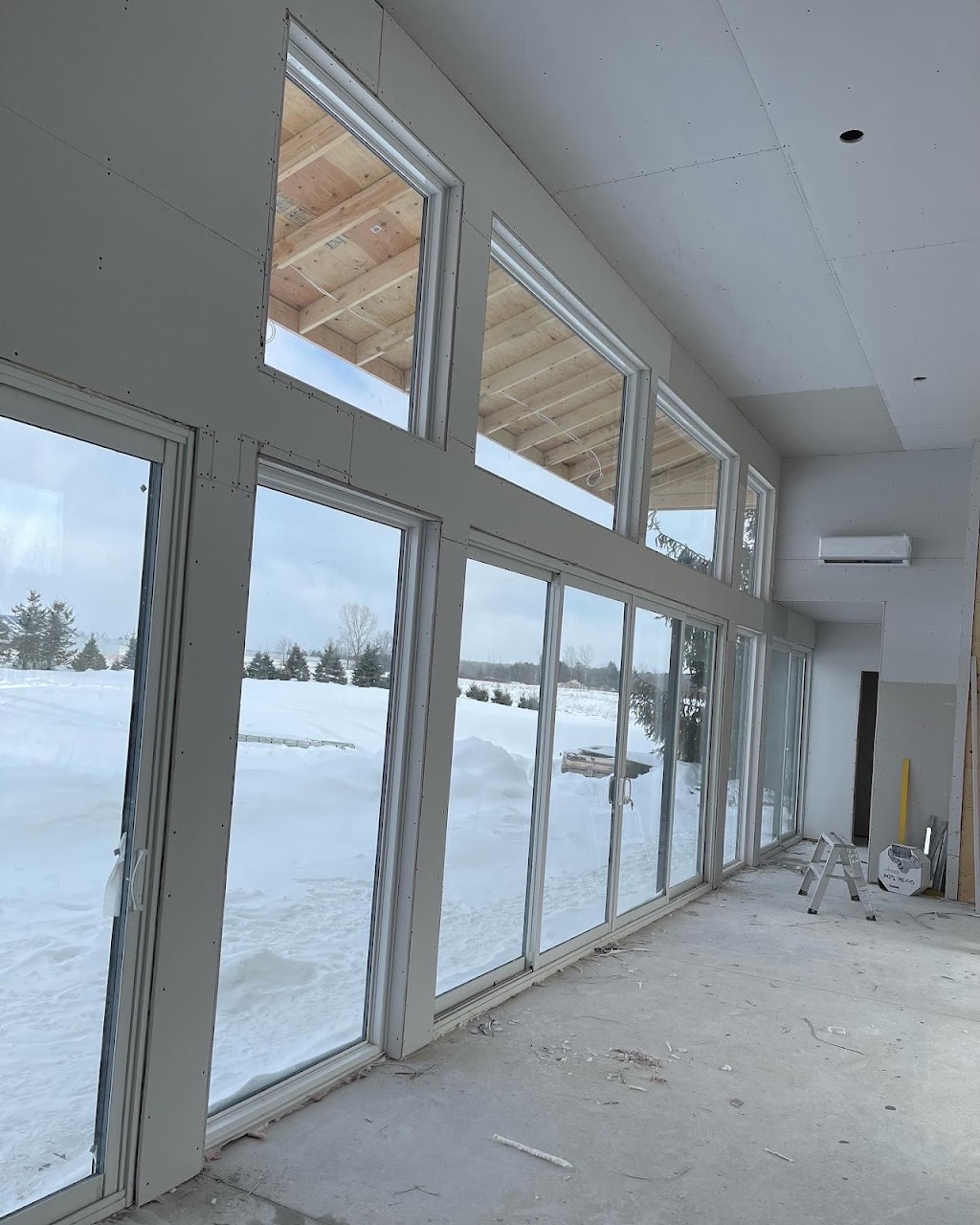 A Cut Above Drywall Inc. | 8384 Willoughby Dr, Niagara Falls, ON L2G 6X5, Canada | Phone: (289) 968-8331