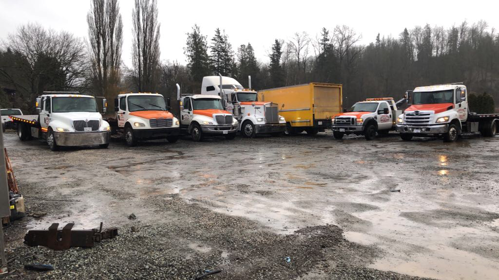 Billa Clayburn Towing Ltd. | 32812 Clayburn Rd, Abbotsford, BC V4X 1W7, Canada | Phone: (604) 832-1200