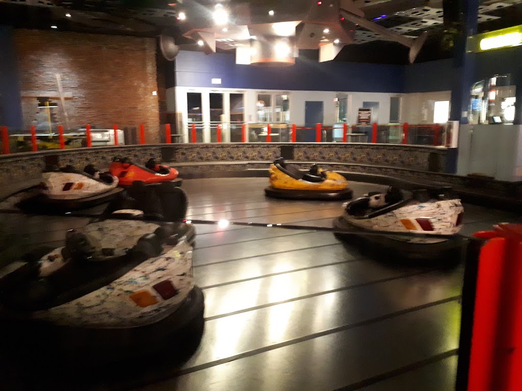 Cinéma Guzzo Méga-Plex Lacordaire 16 | 5940 Bd des Grandes-Prairies, Montréal, QC H1P 1A4, Canada | Phone: (514) 324-3000