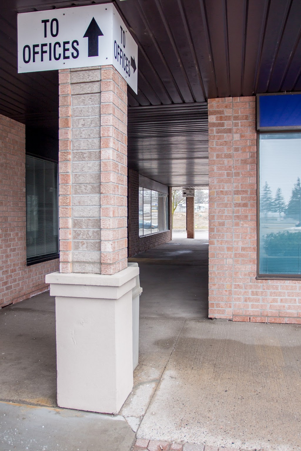 Barrie River Rock Dental | 11 Victoria St #204, Barrie, ON L4N 6T3, Canada | Phone: (705) 733-8777
