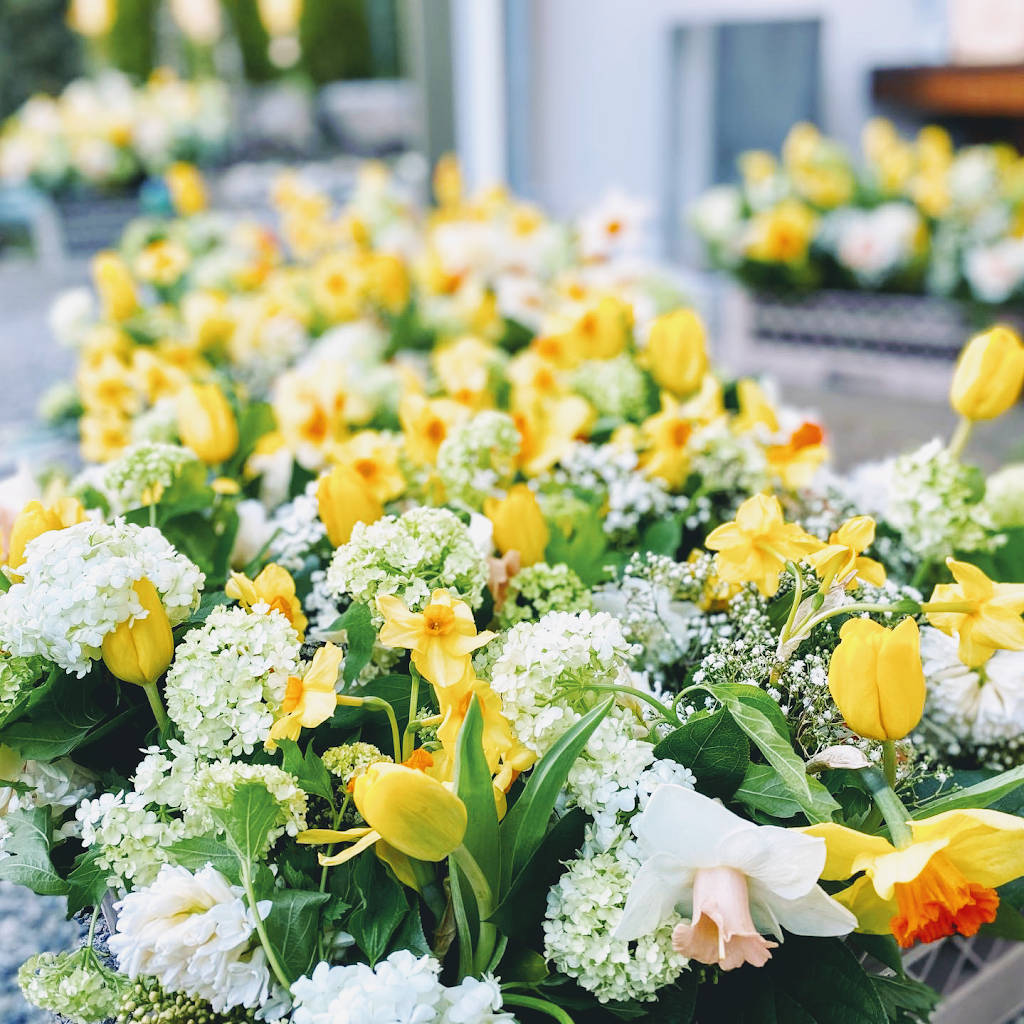 Everyday Bouquets | 2048 Mahon Ave, North Vancouver, BC V7M 2T5, Canada | Phone: (647) 993-9250