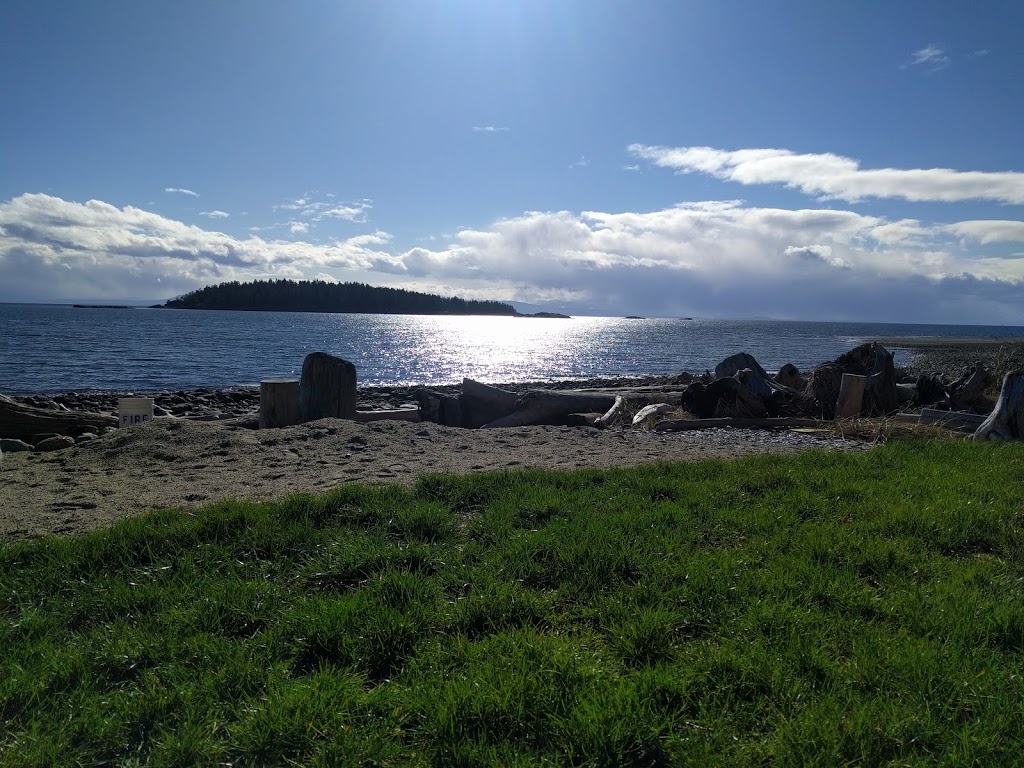 Absolute Heaven Oceanfront Suites | 6471 Sunshine Coast Hwy, Sechelt, BC V0N 3A7, Canada | Phone: (604) 740-4261