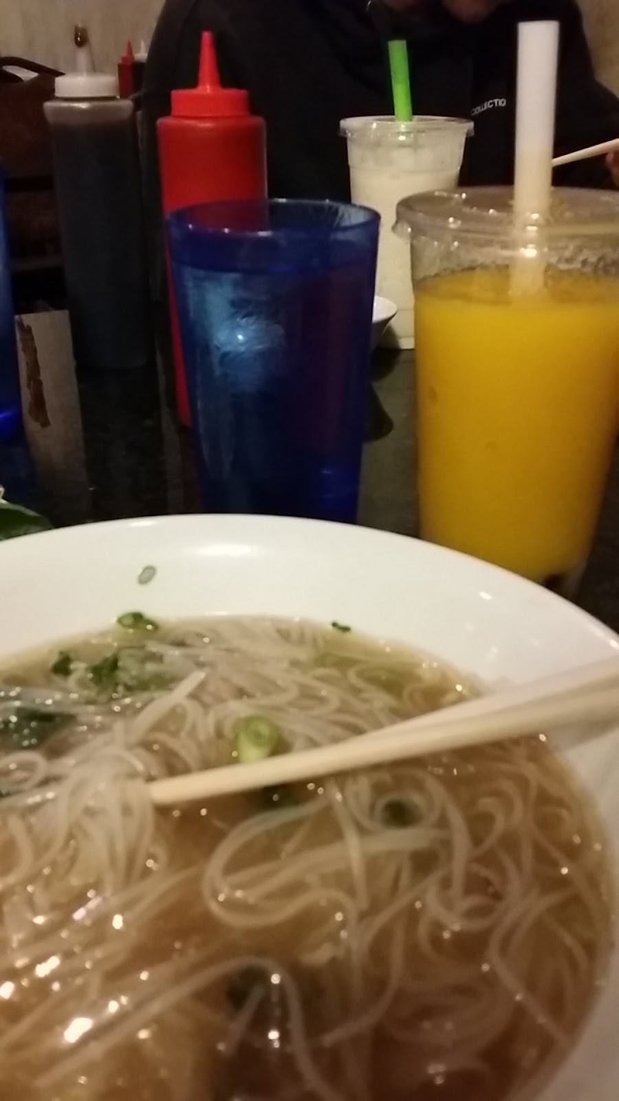 Pho Lan Restaurant | 402 Merganser Dr W, Chestermere, AB T1X 1L6, Canada | Phone: (403) 207-9222