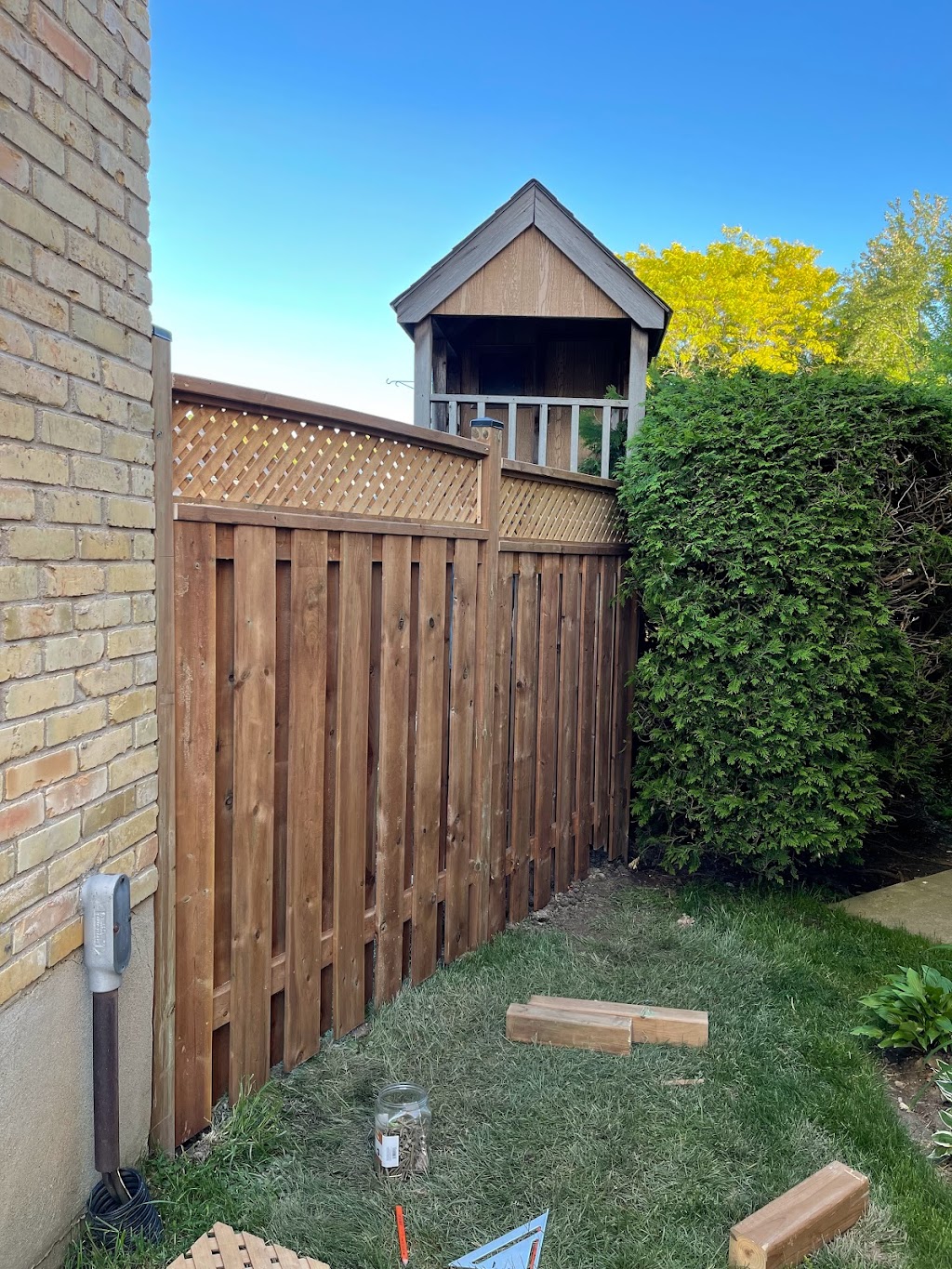 Ironside Property Maintenance | 18 Highland Rd, Fergus, ON N1M 2C4, Canada | Phone: (226) 343-9879