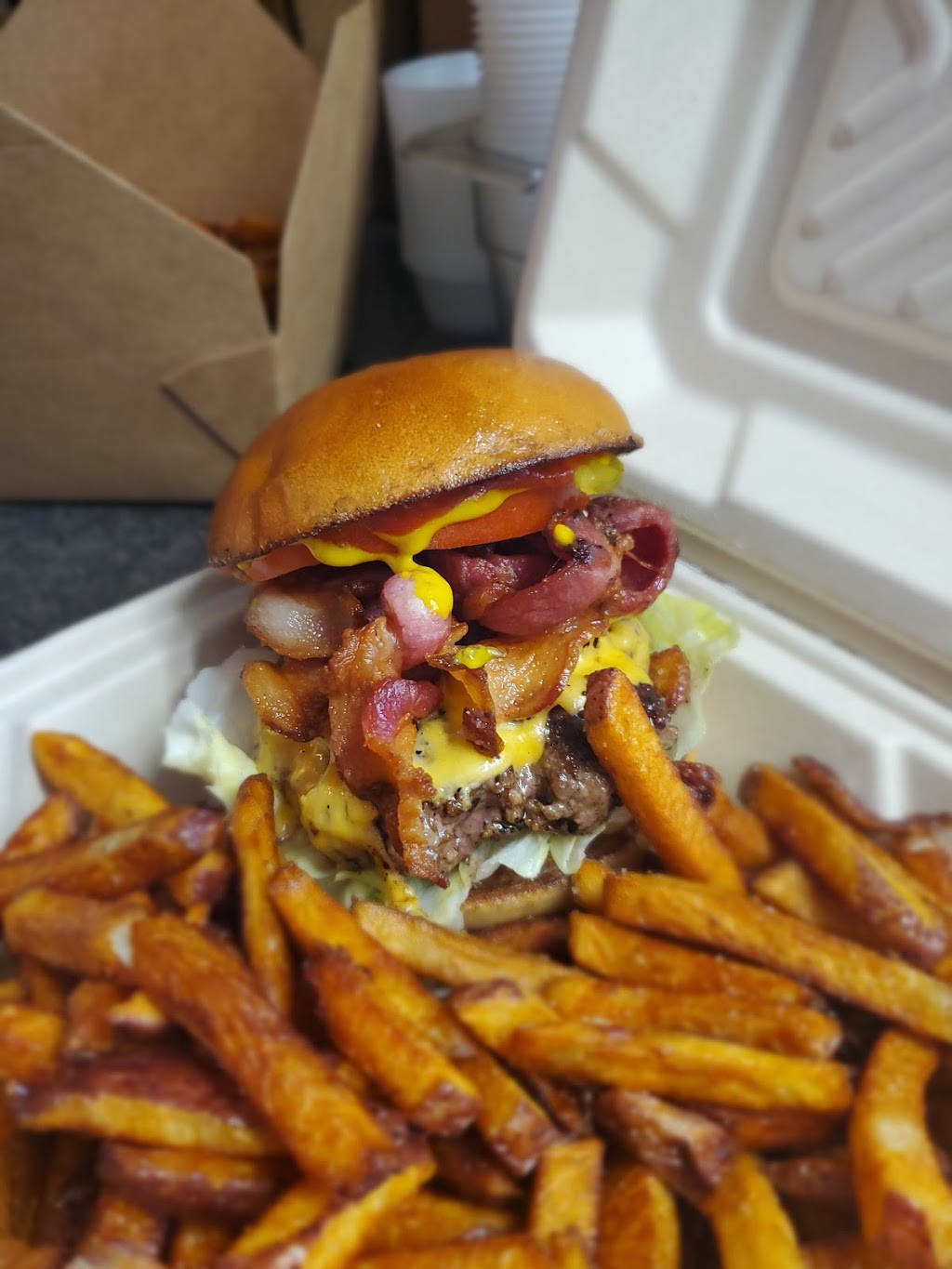Frenchies Chip Hut | 24719 Hwy 7, Sharbot Lake, ON K0H 2P0, Canada | Phone: (613) 539-4025