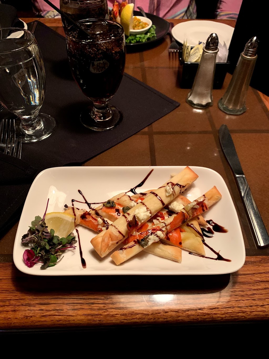 Gaffers Restaurant & Lounge | 23020 Provincial Trunk Hwy 44, Lockport, MB R1A 3R9, Canada | Phone: (204) 757-2350