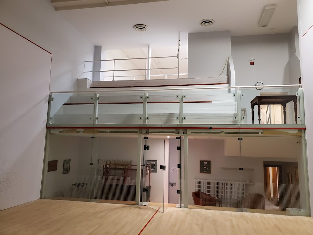 Sports Virtuoso @ Club Atwater | 3505 Av. Atwater, Montréal, QC H3H 1Y2, Canada | Phone: (514) 935-2431