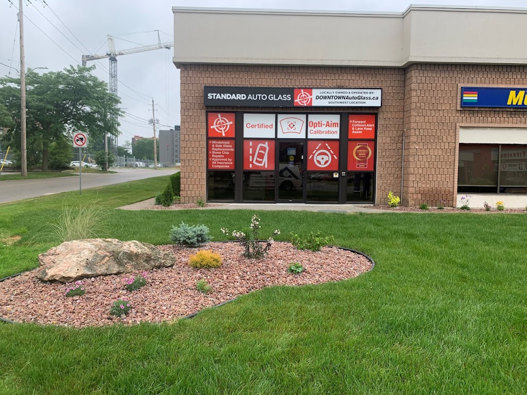 Standard Auto Glass | 429 Wharncliffe Rd S, London, ON N6J 2M6, Canada | Phone: (519) 649-4527