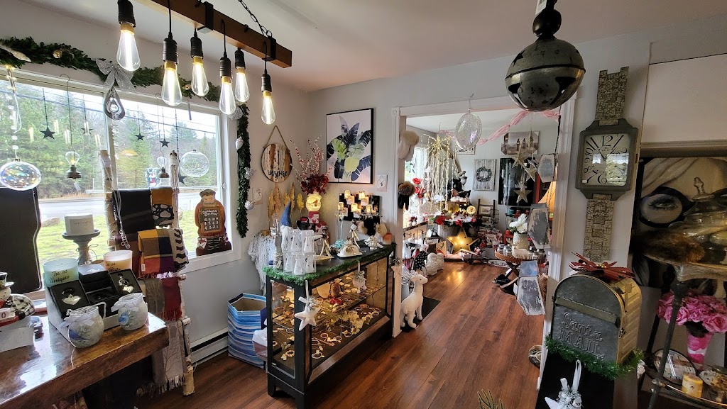 La petite Lulu | 1721 Rte du N, Brownsburg, QC J8G 2M8, Canada | Phone: (450) 512-5275