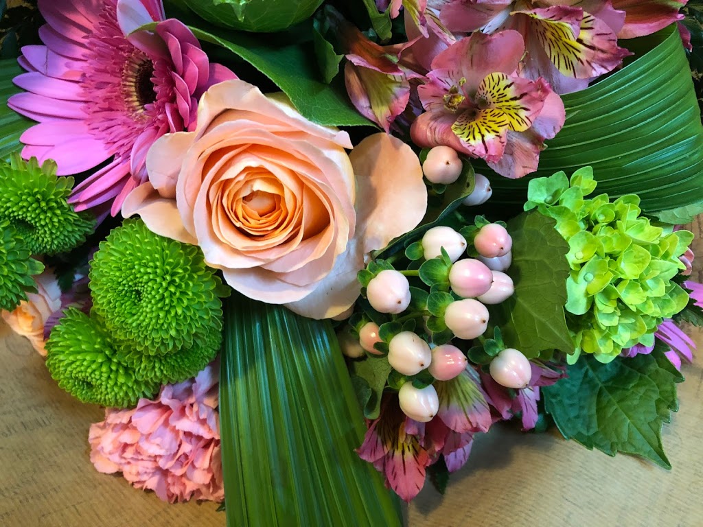 Fleuriste De Fleur en Fille | 131 Rue Châteauguay, Huntingdon, QC J0S 1H0, Canada | Phone: (450) 264-4844