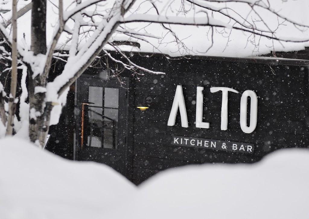Alto Kitchen & Bar | 2040 Summit Dr, Panorama, BC V0A 1T0, Canada | Phone: (250) 341-4444