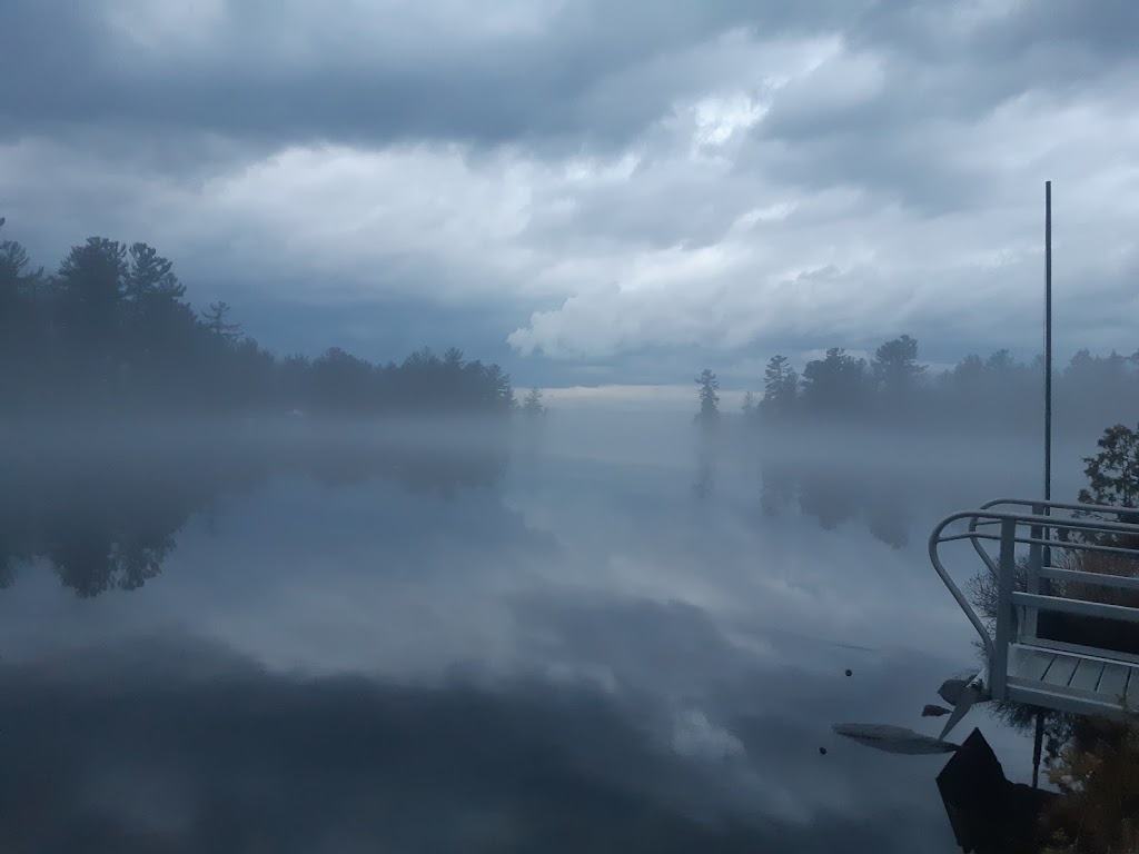 Rockside Cabins | 4674 Peterborough County Rd 36, Buckhorn, ON K0L 1J0, Canada | Phone: (705) 715-2111