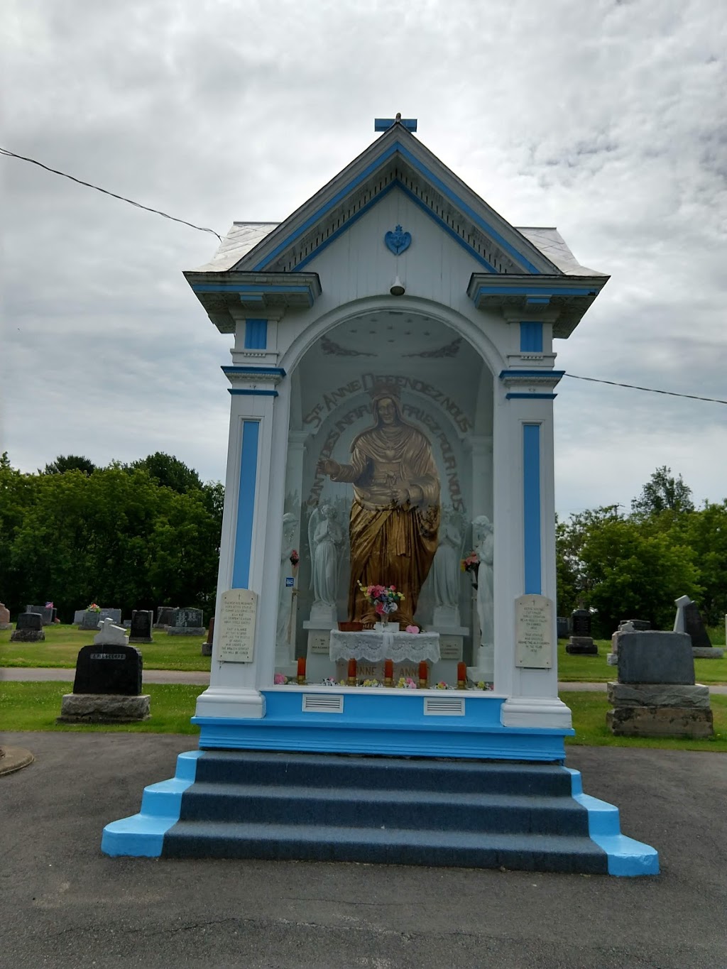Église Catholique de Yamachiche | 530 Rue Sainte Anne, Yamachiche, QC G0X 3L0, Canada | Phone: (819) 296-3289