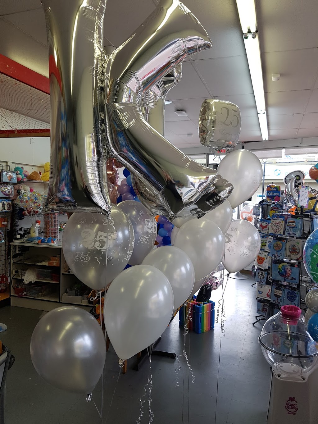 Ballooniverse (Still open..now home based!) | 20307 53 Ave, Langley City, BC V3A 6S8, Canada | Phone: (778) 277-3344