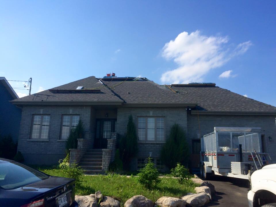 Toitures en alertes | 895 Chemin du Clocher, Saint-Jean-sur-Richelieu, QC J2Y 1A4, Canada | Phone: (514) 346-7964