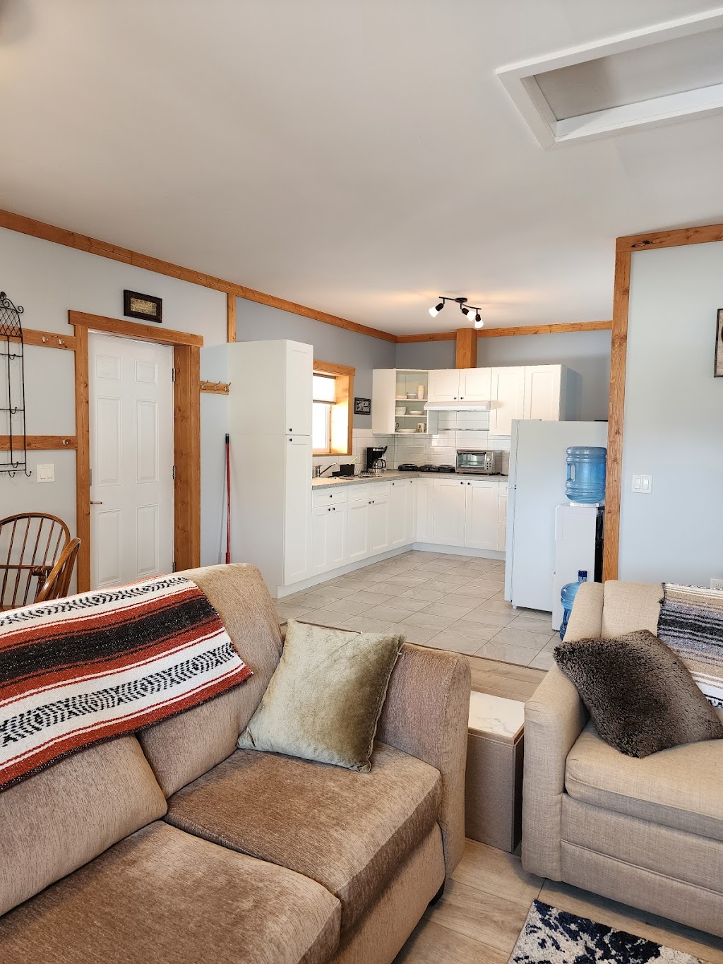Stonehurst Cabins | Pincher Creek, AB T0K 1W0, Canada | Phone: (403) 627-9142