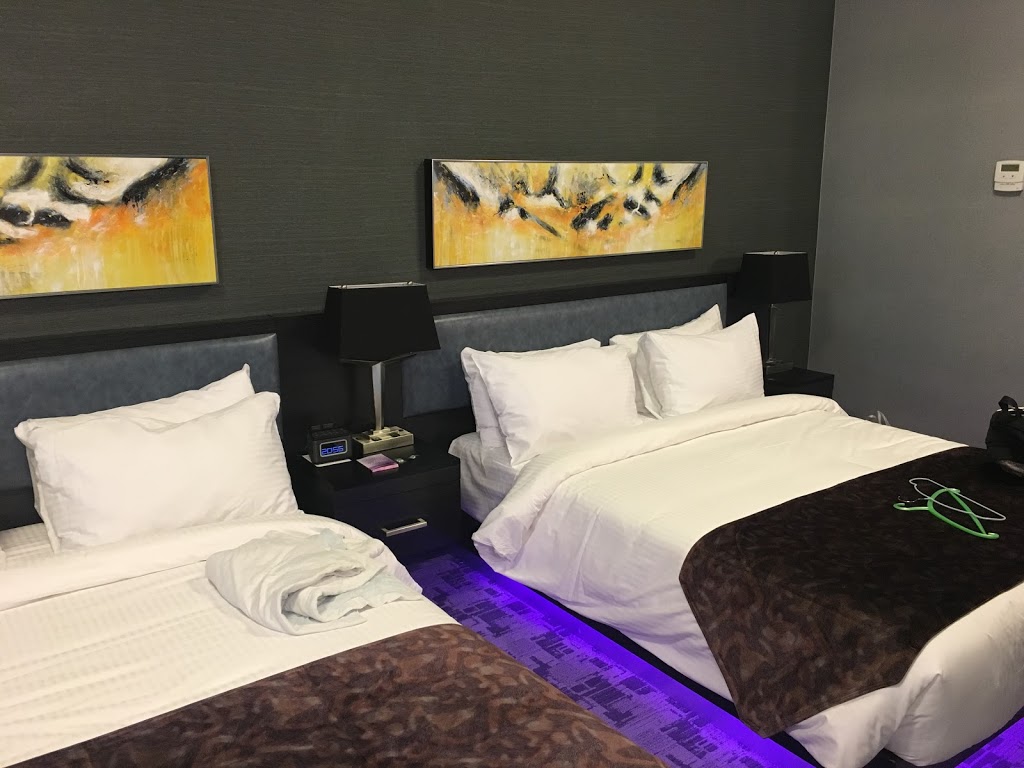Applause Hotel | 20 Aero Cres NE, Calgary, AB T2E 7Y5, Canada | Phone: (403) 460-9589