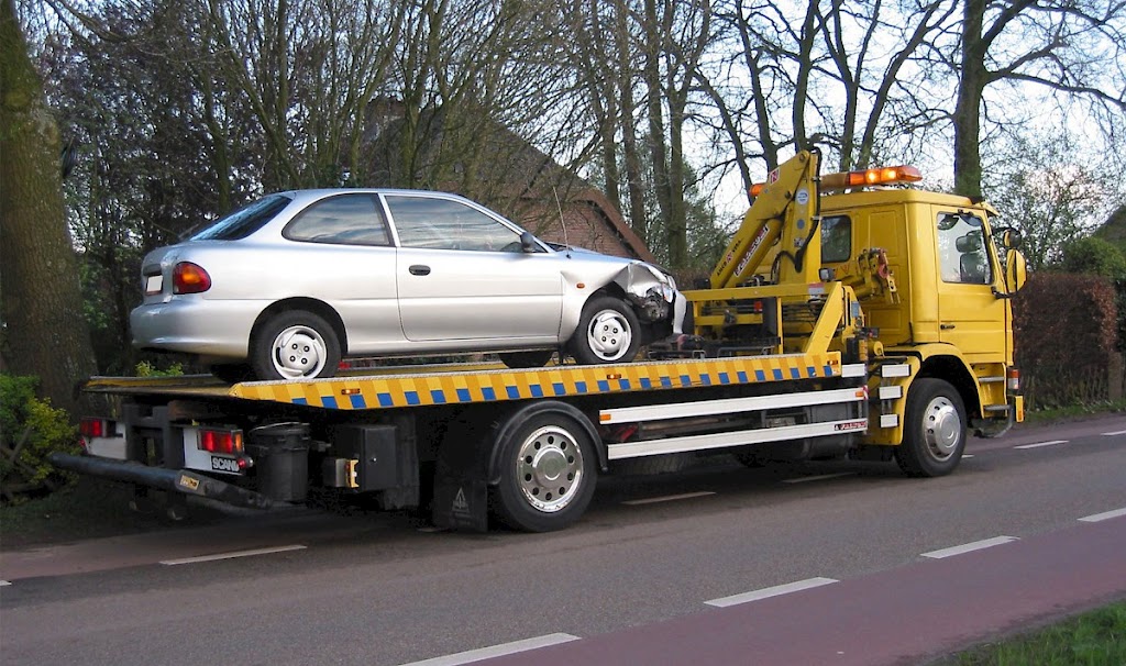 Scrap Car & Junk Car | 145 Elm Ridge Dr #02, Toronto, ON M6B 4H4, Canada | Phone: (416) 628-6044