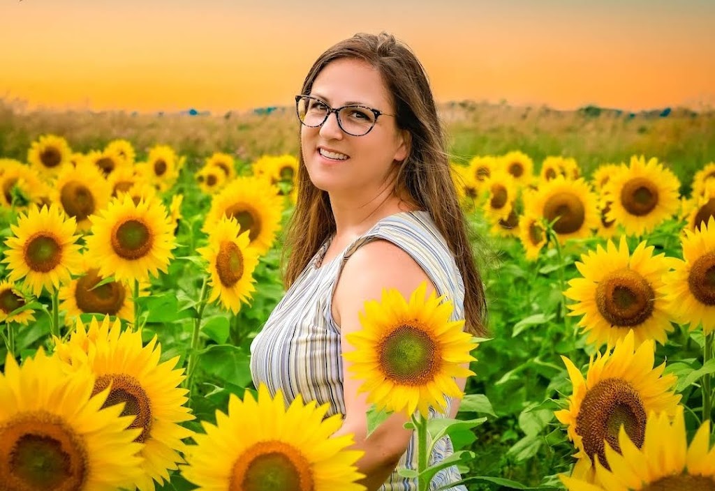 A Click Away Photography & Media | 216 Elizabeth St, Thamesford, ON N0M 2M0, Canada | Phone: (519) 619-5441