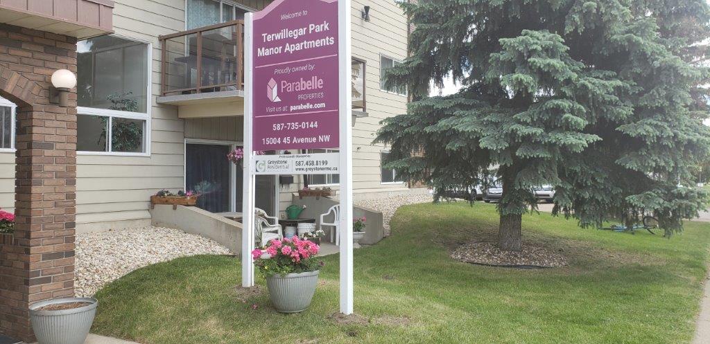Terwillegar Park Manor | 15004 45th Ave NW, Edmonton, AB T6H 5T5, Canada | Phone: (780) 221-5061