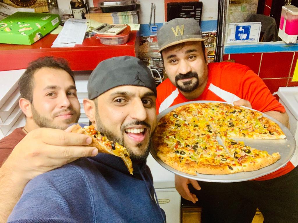 Bismillah Pizza | 3160 Eglinton Ave E, Scarborough, ON M1J 2H4, Canada | Phone: (416) 269-7777