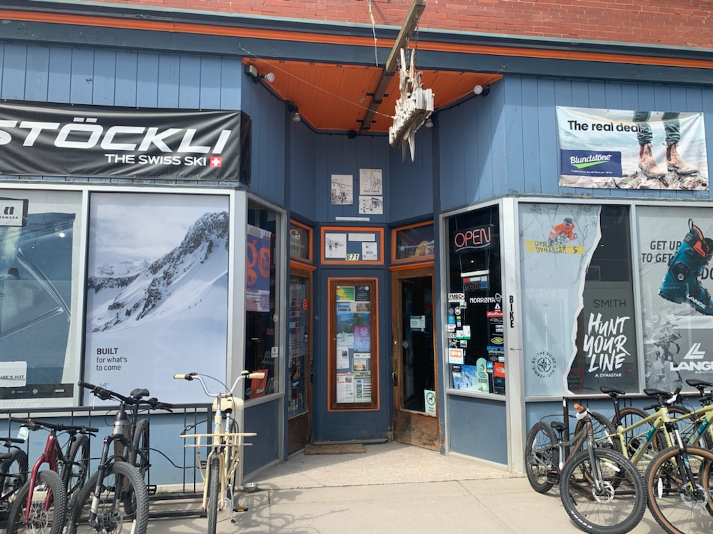 The Guides Hut | 671 2 Ave, Fernie, BC V0B 1M0, Canada | Phone: (250) 423-3650