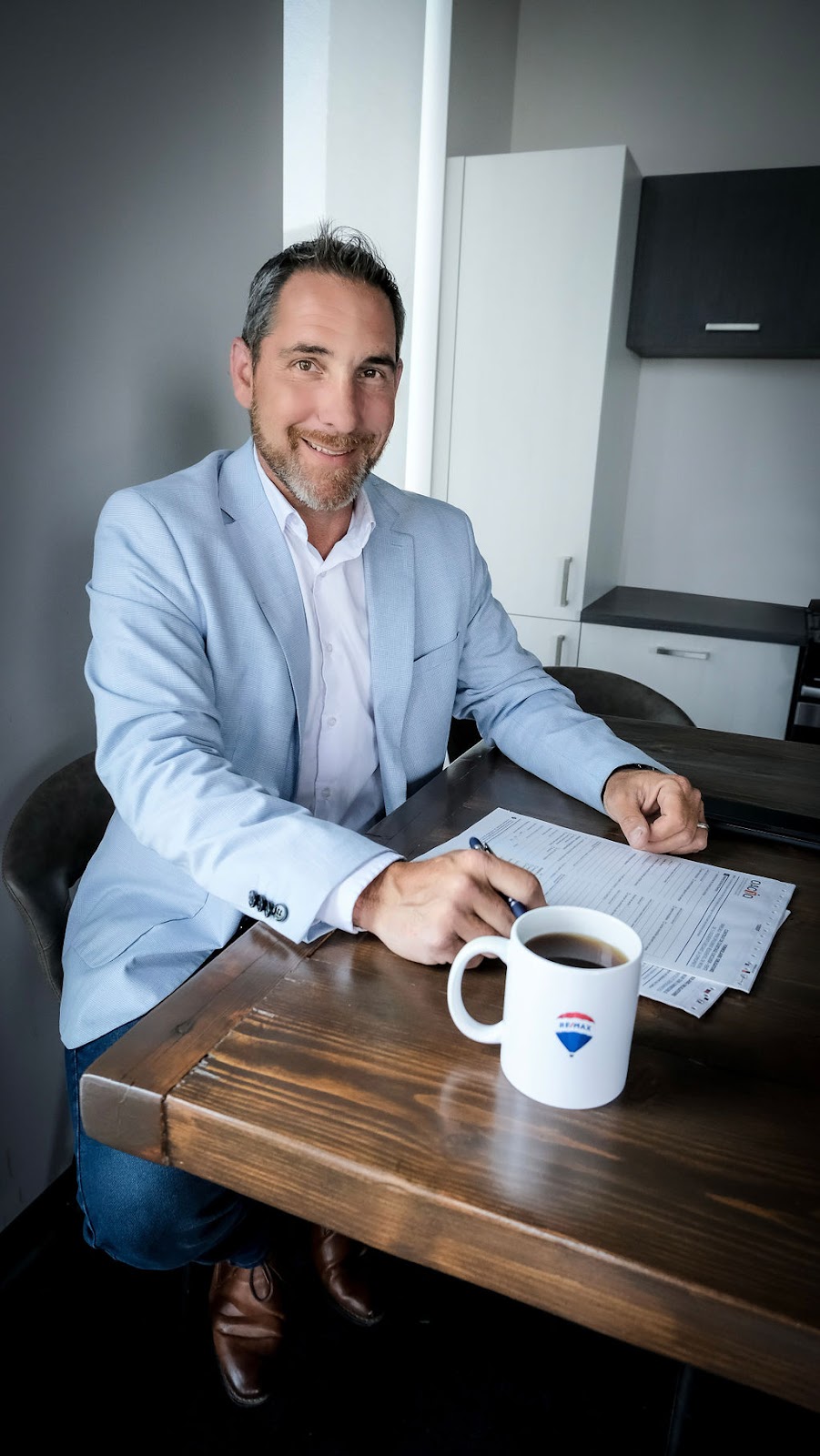 Francois Lachance, Courtier Immobilier REMAX | 14000 de la Chapelle, Mirabel, QC J7J 2C8, Canada | Phone: (514) 651-4167