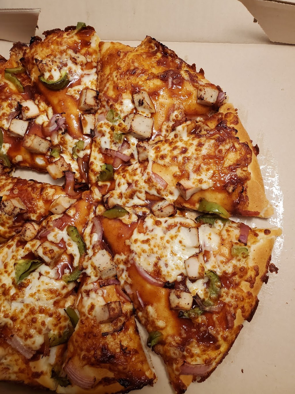 Pizza Hut | 12410 137 Ave NW, Edmonton, AB T5L 4C2, Canada | Phone: (780) 310-1010