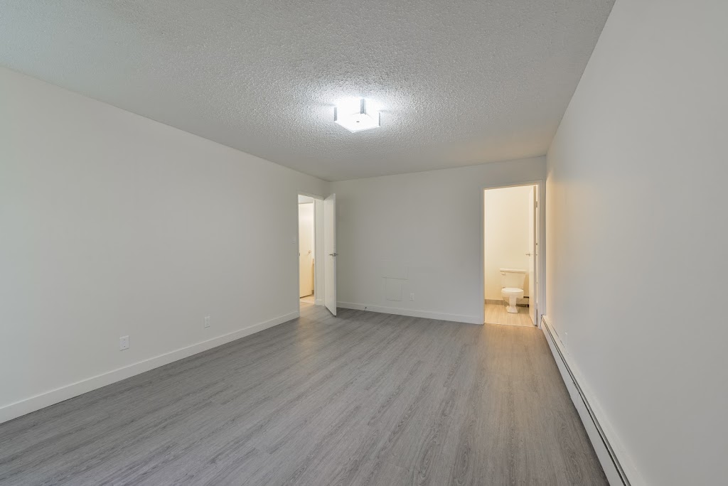 Pembroke Estates | 8630 182 St NW, Edmonton, AB T5T 1M3, Canada | Phone: (780) 413-9365